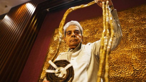 diana armstrong vs lee redmond unhas