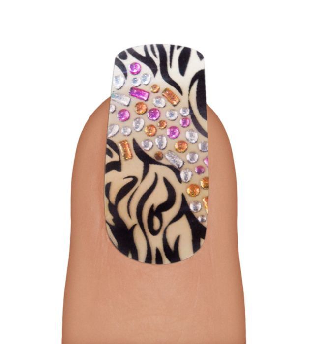 Adesivos de Unha 3D vs. Artesanais: Qual a Melhor Opção para Você?