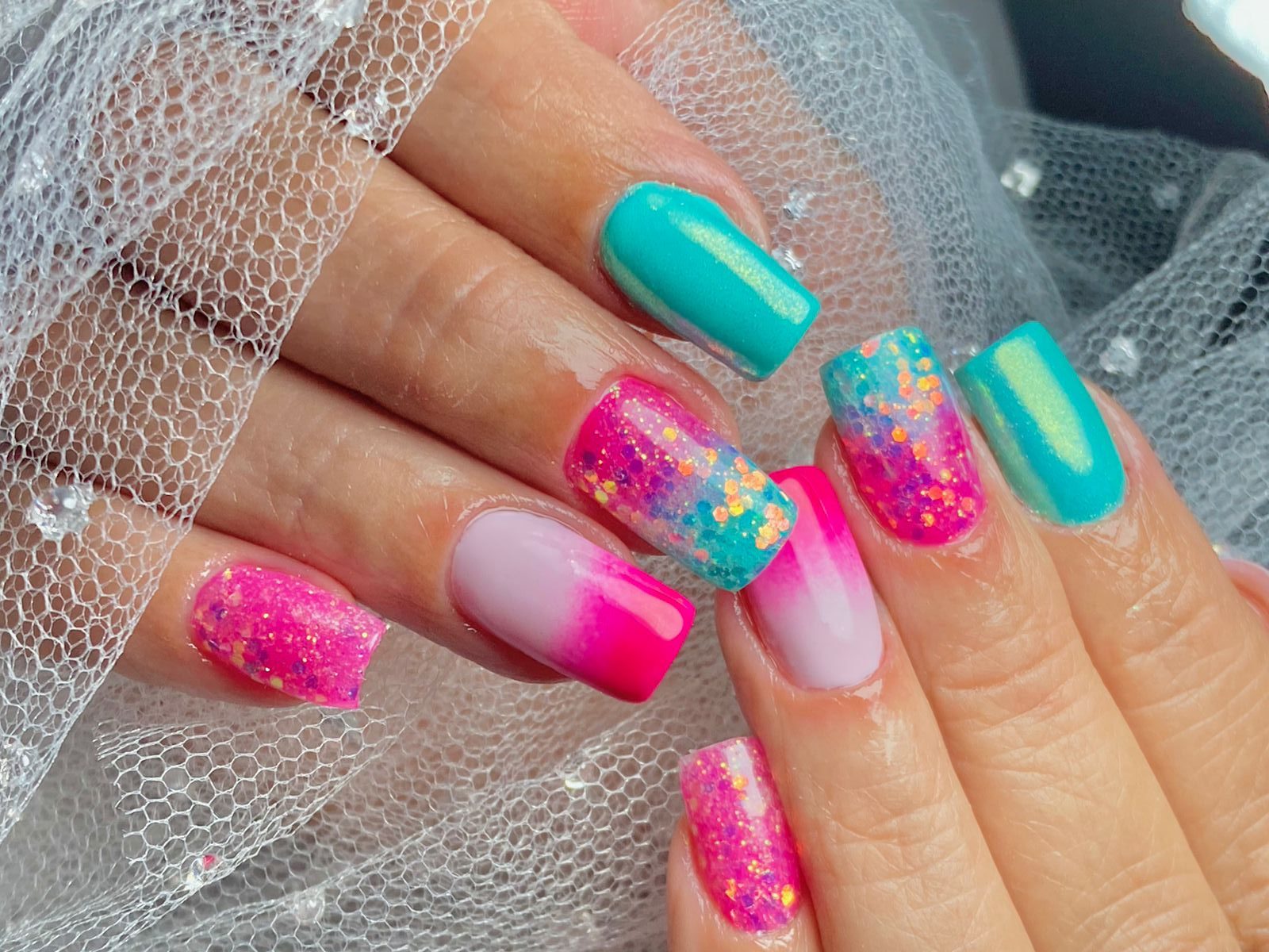 Guia Completo: Qual o Melhor Tipo de Alongamento de Unhas para Você?