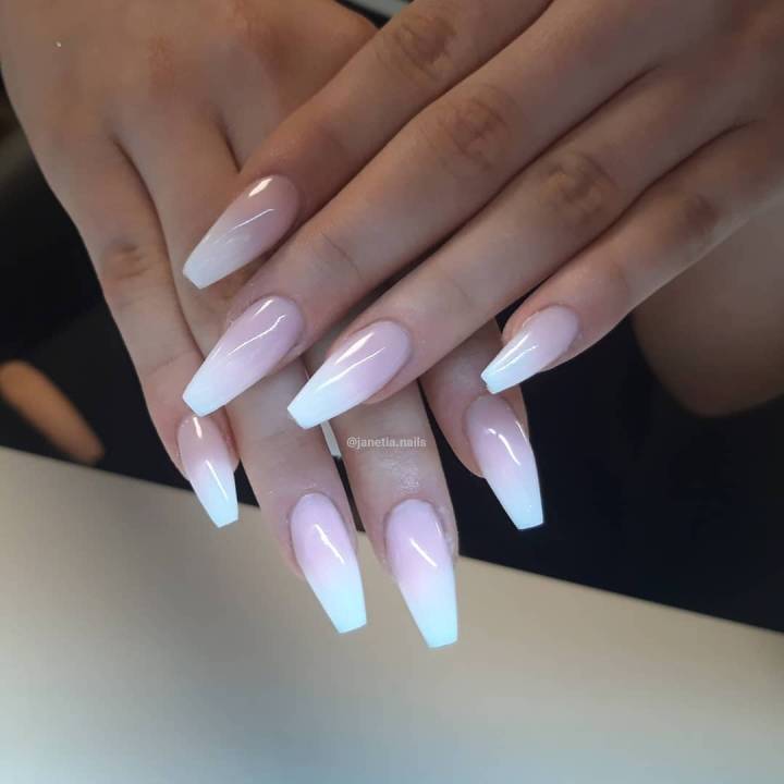 como evitar manchas na unha baby color