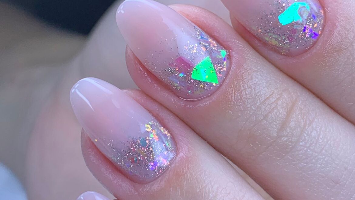 Guia Completo: Como Escolher o Melhor Kit de Blindagem de Unhas para Fazer em Casa