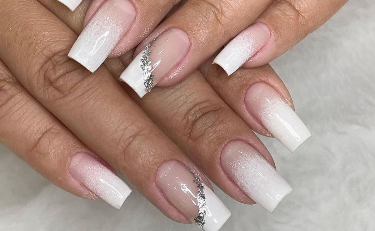 5 ideias de títulos:
1. Blindagem de Unha: O Guia Completo para Unhas Fortes e Decoradas
2. Decoração Encapsulada: Transforme sua Blindagem de Unha
3. Blindagem de Unha vs. Esmaltação em Gel: Qual a Melhor Opção?
4. Passo a Passo Detalhado: Como Fazer Blindagem de Unha em Casa
5. As Vantagens da Blindagem de Unha para Unhas Fracas e Quebradiças