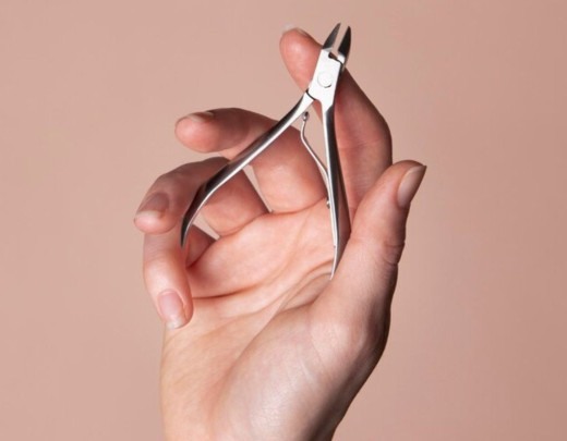 5 ideias de títulos:
1. Afie seu Alicate de Unha em Casa: Métodos Simples e Eficazes
2. Dicas de Ouro: Como Afiar Alicate de Unha com Materiais do Dia a Dia
3. Alicate Cego Nunca Mais: Guia Completo para Afiação Caseira
4. A Arte de Afiar Alicates: Técnicas Rápidas para Unhas Perfeitas
5. Revitalize seu Alicate: Métodos Caseiros para um Corte Preciso