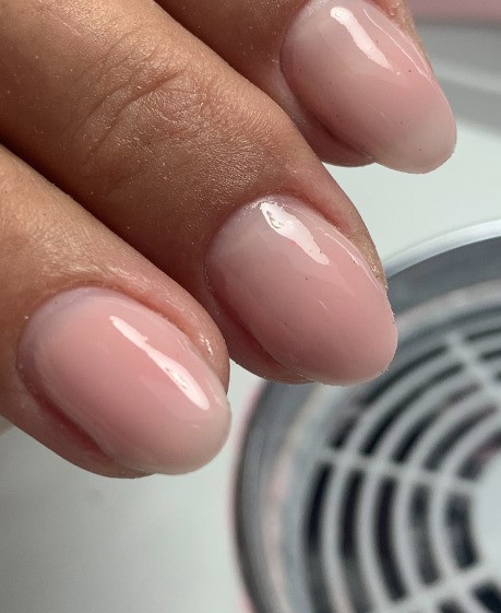 técnica banho de gel unhas
