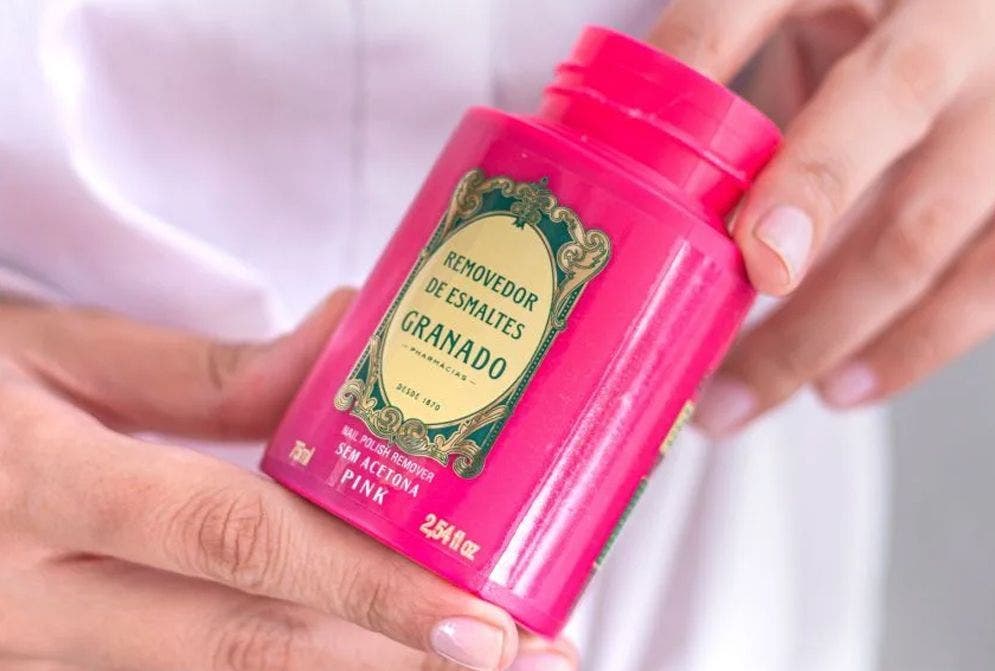 removedor de esmalte em gel caseiro