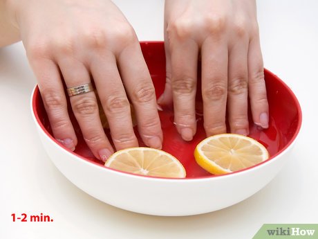 como tirar esmalte em gel em casa