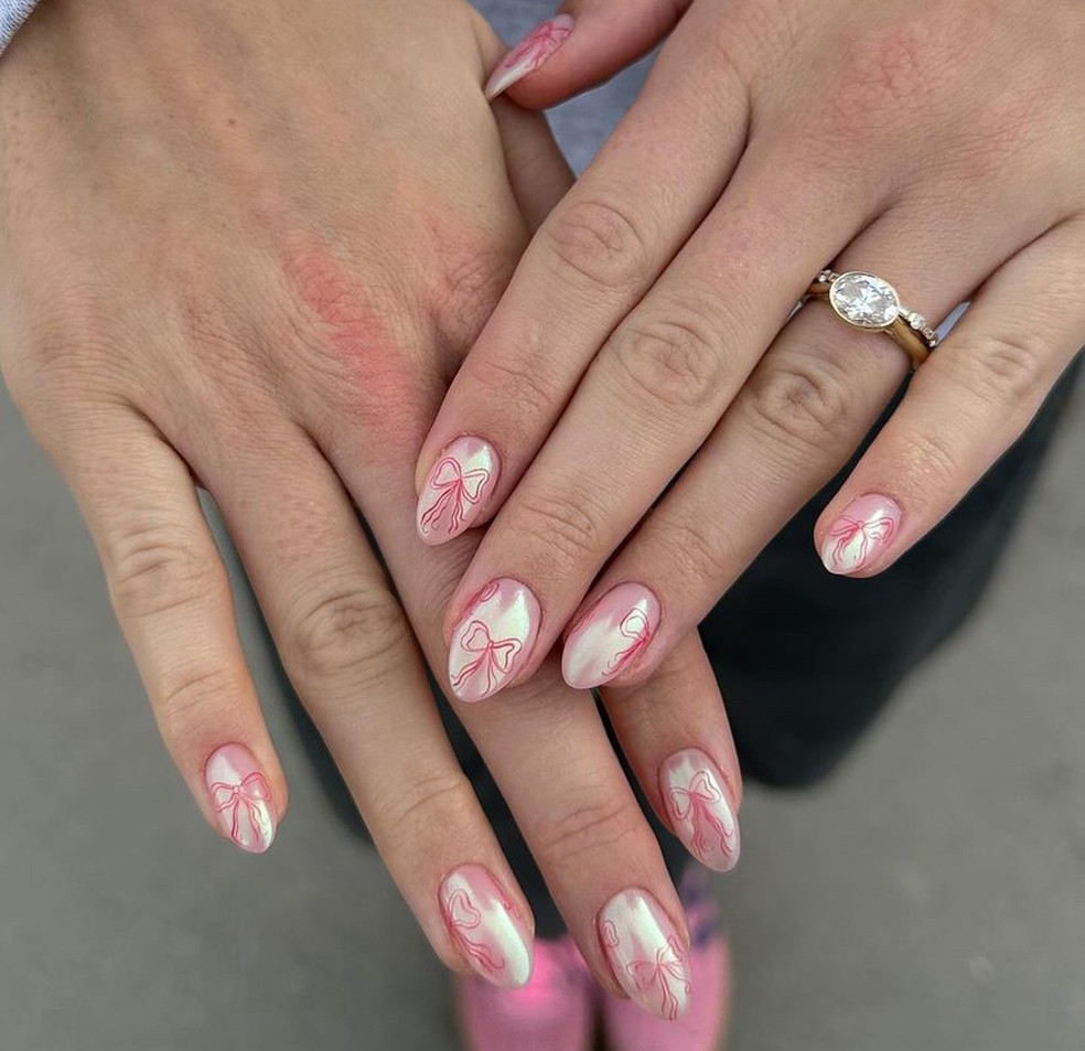 unha coquette com laço 3d