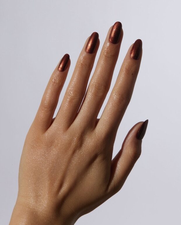 cor de unha para pele morena