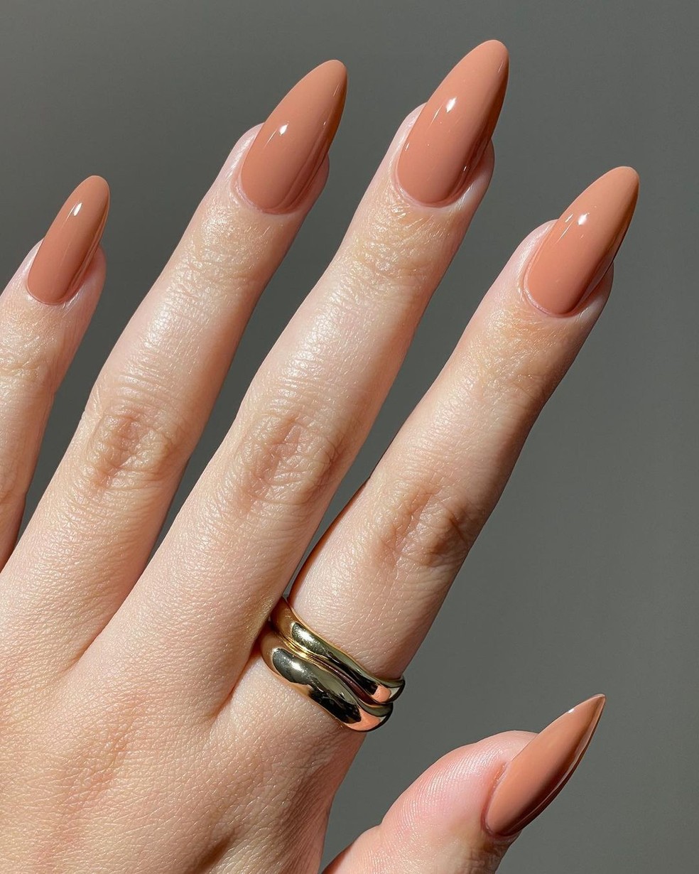 melhores cores de unha elegante para casamento