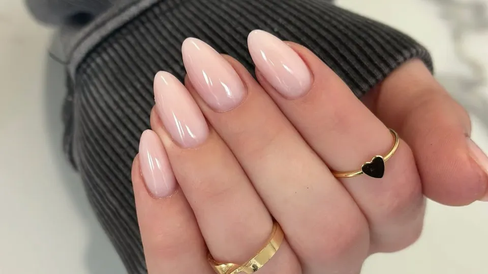 quanto custa fazer unhas com cores da moda