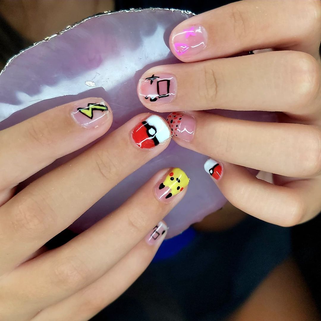 Os Perigos Ocultos das Unhas de Gel em Crianças: Um Guia para Pais