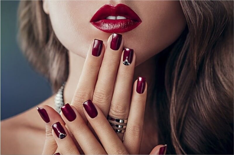 As Melhores Técnicas de Alongamento de Unhas em Gel: Babyboomer e Francesa Reversa