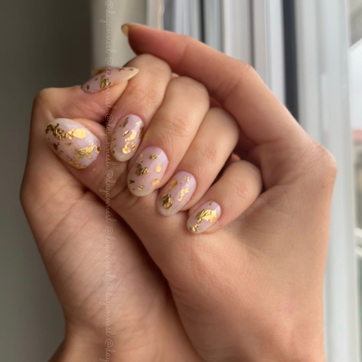 inspiração decoração unhas folha de ouro para casamento