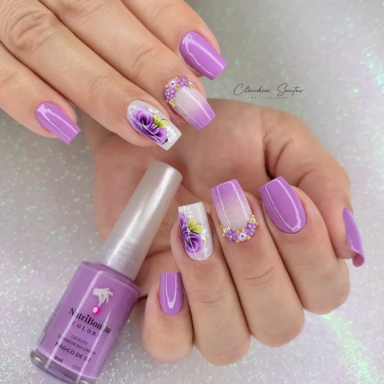 unha lilás metalizada