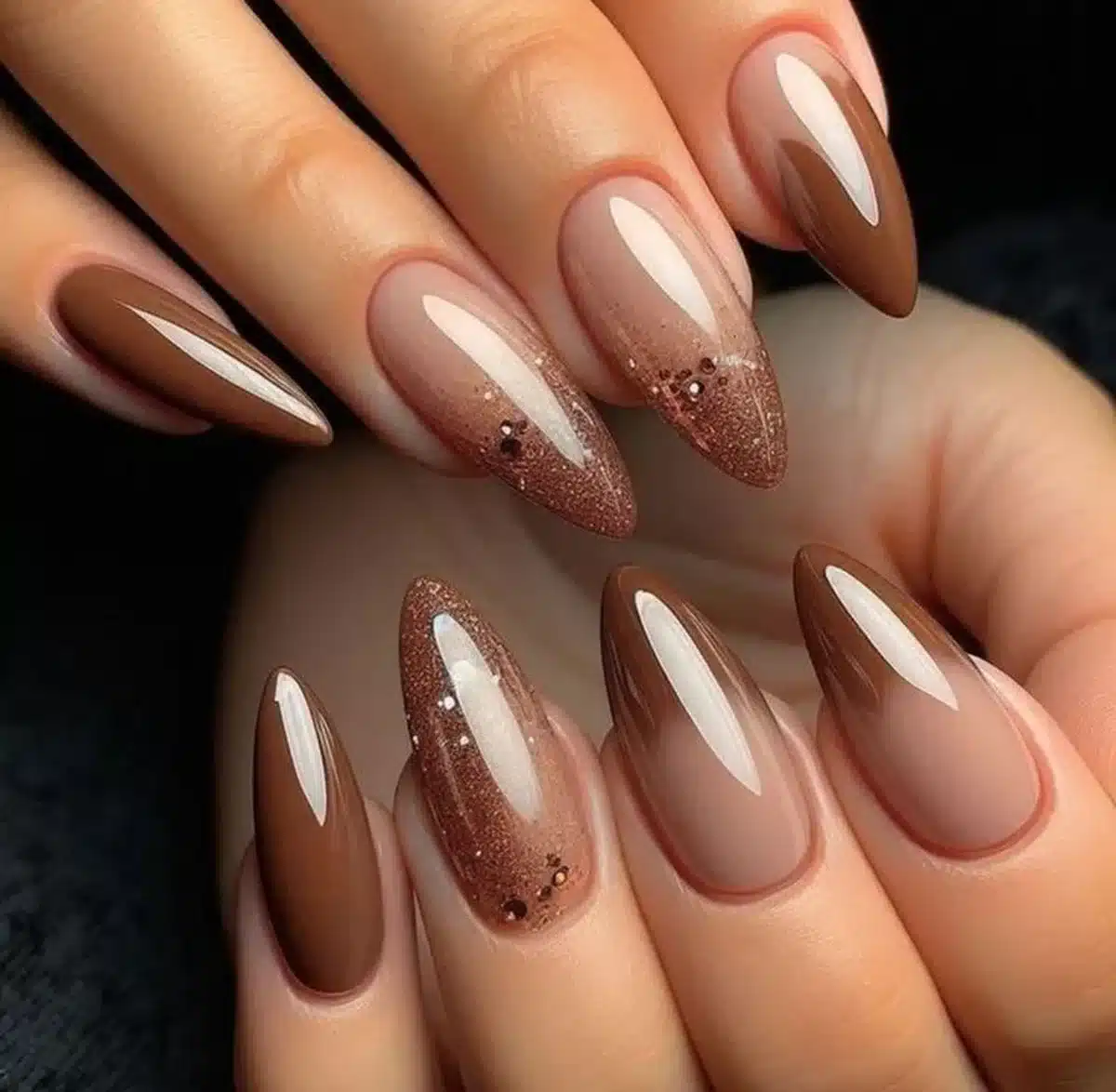 Francesinha Marrom e Outras Nail Arts Minimalistas para Unhas Elegantes