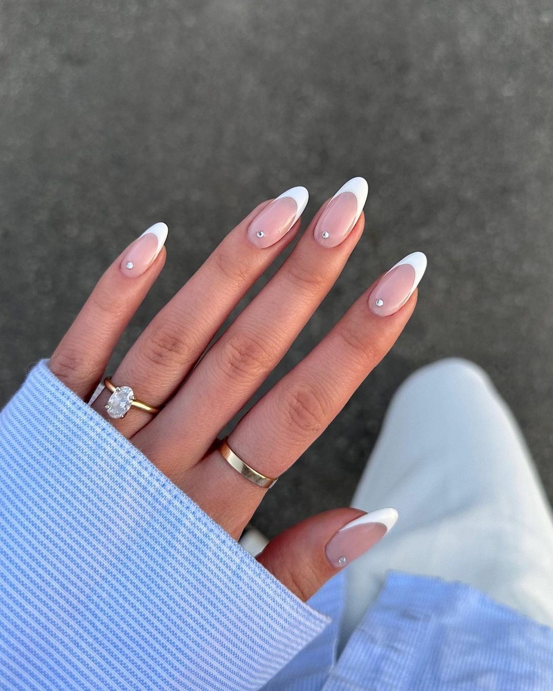 Unhas francesinhas brancas