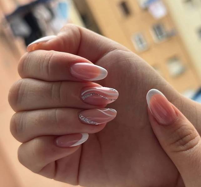 problemas comuns unhas gel decoradas delicadas