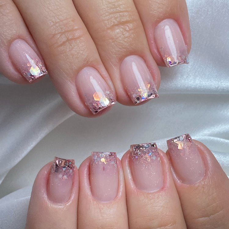 esmaltação em gel unhas naturais baby boomer