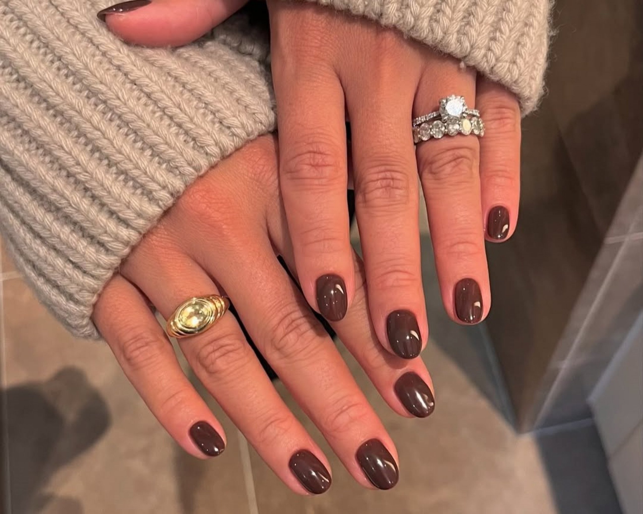 unhas curtas francesinha