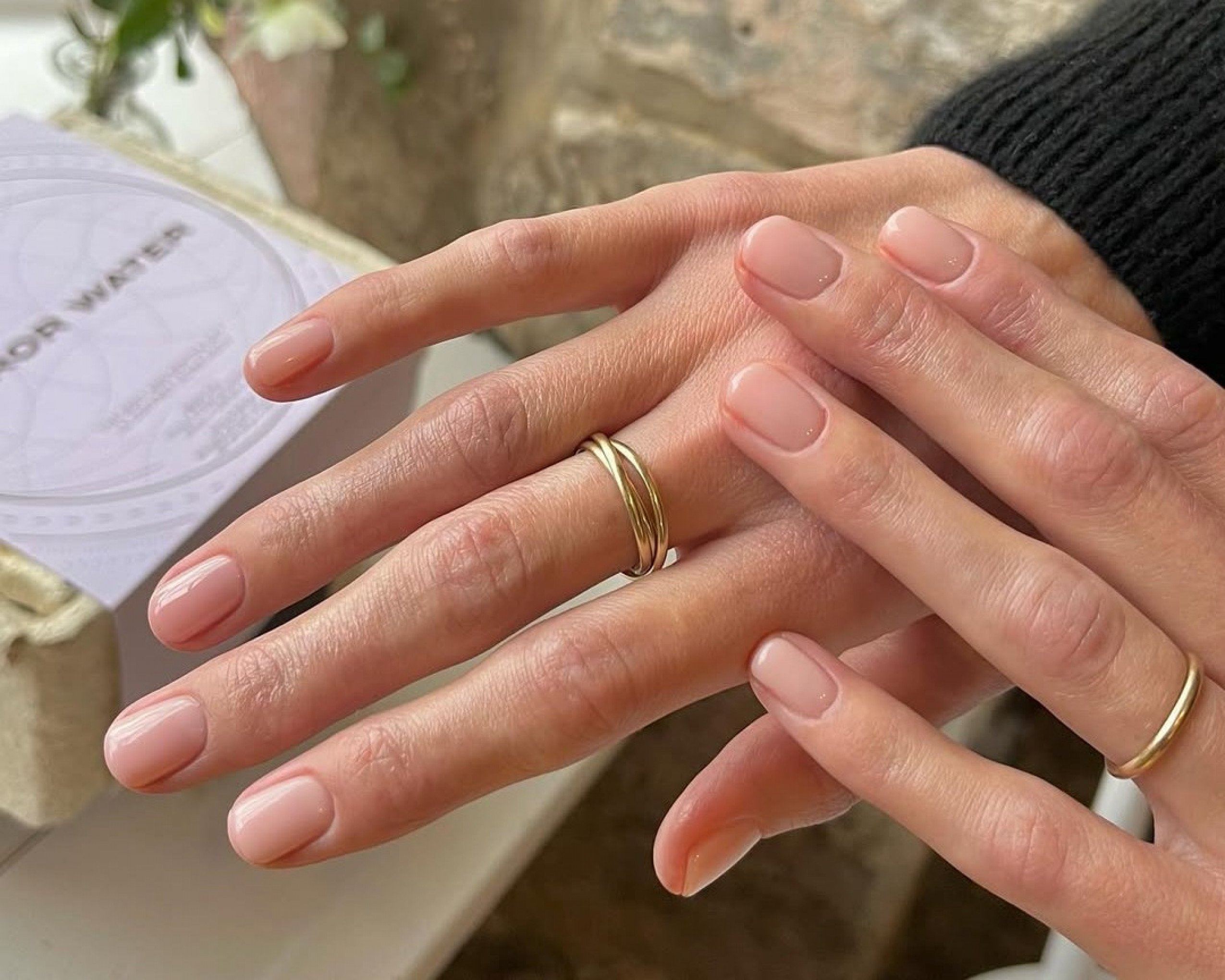 esmalte que alonga unhas curtas