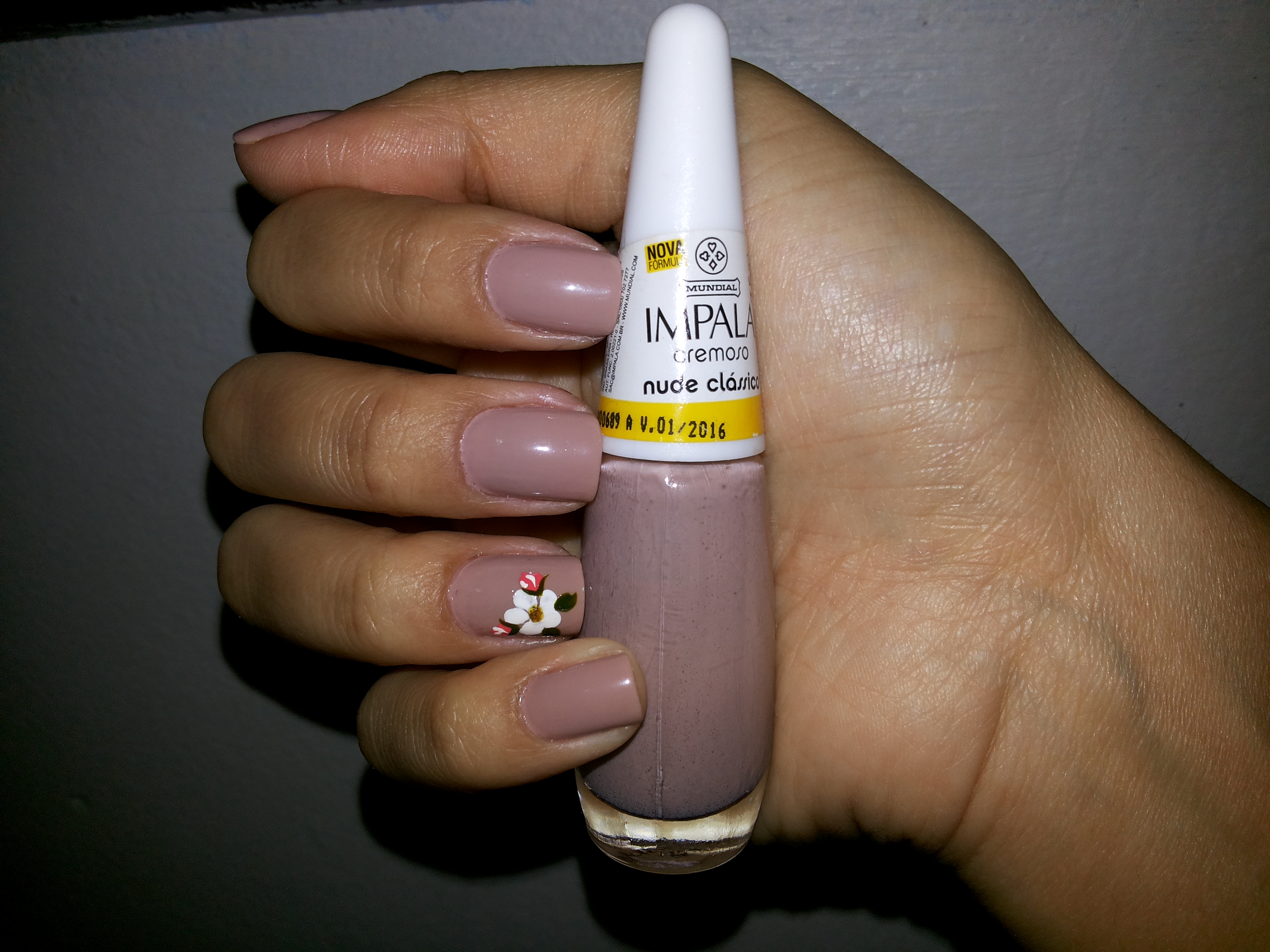 esmalte com glitter para unhas curtas