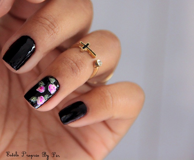 5 ideias de títulos:
1. Unhas Pretas com Glitter: Guia Completo de Estilos e Aplicação
2. Filha Única de Glitter: Transforme Suas Unhas Pretas
3. Glitter Prata vs. Dourado: Qual Escolher para Suas Unhas Pretas?
4. Como Aplicar Glitter nas Unhas Pretas para um Efeito Duradouro
5. Unhas Pretas Fosca com Glitter: O Contraste Sofisticado Perfeito