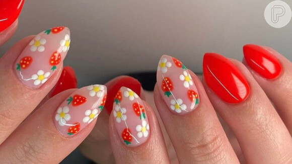 flor de unha com palito vs pincel