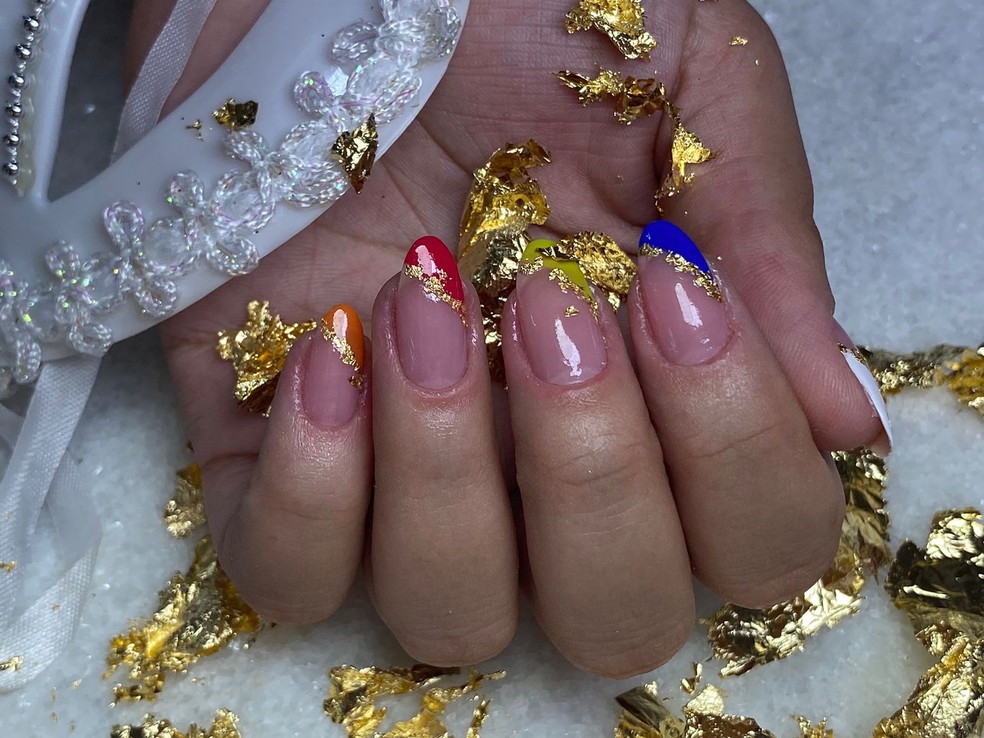 Ideias de unhas com folha metálica