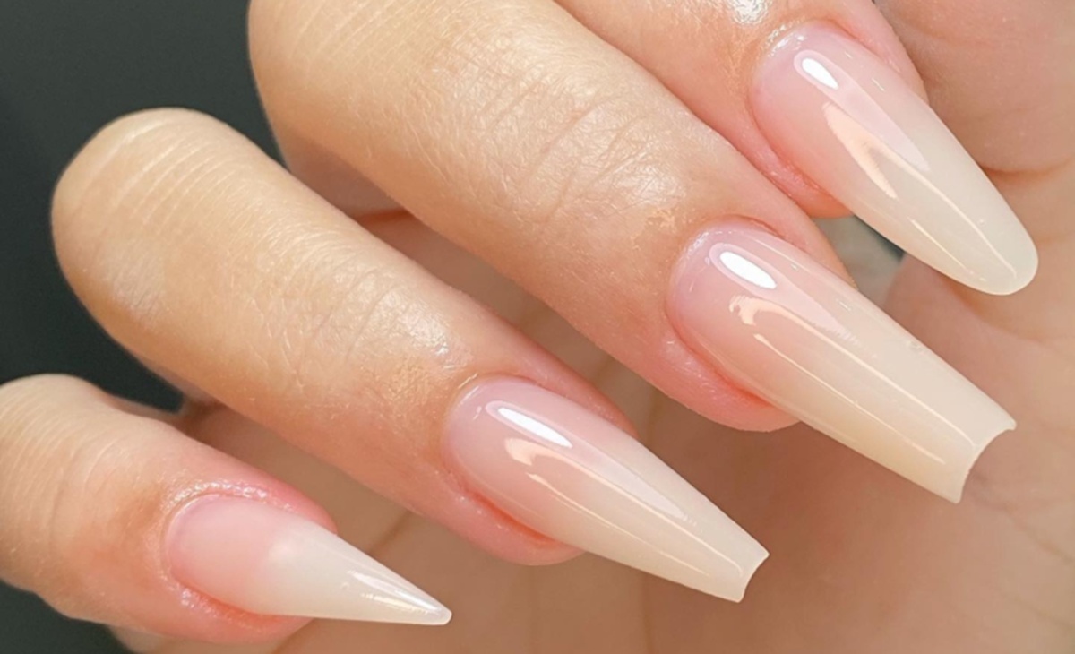 formato amendoado unhas de gel