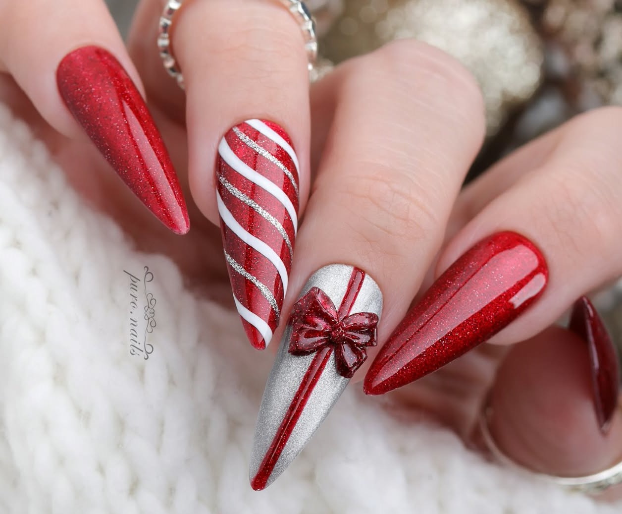 unhas de natal minimalistas