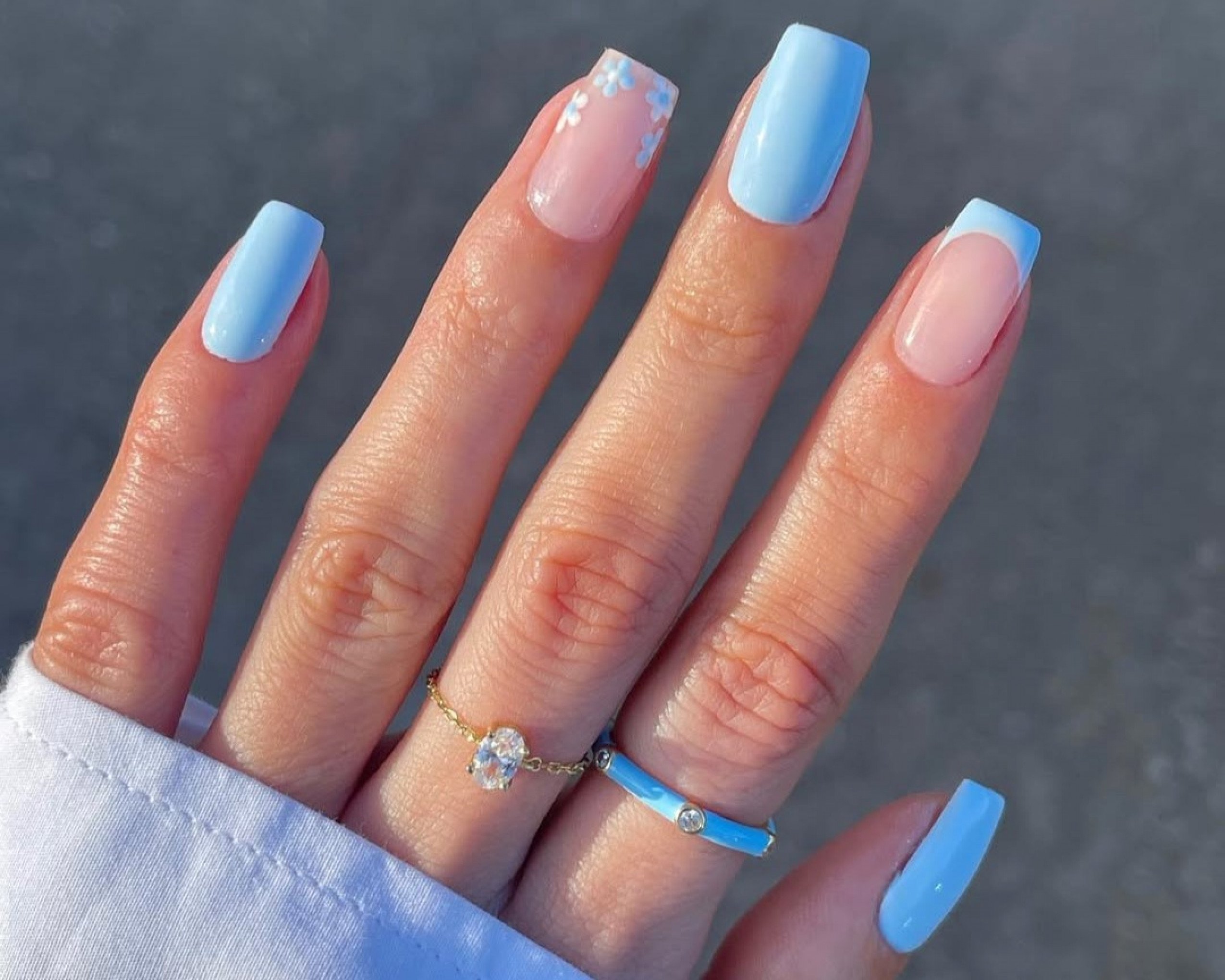 unhas quadradas minimalistas