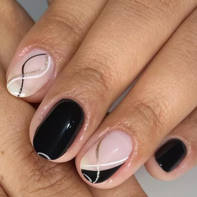 DIY: Dicas para Aplicar e Remover Unhas Postiças em Casa