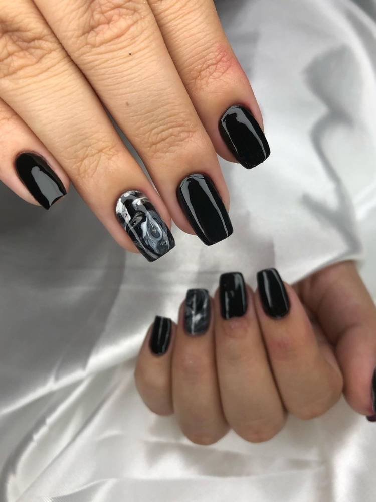 Unhas pretas modernas