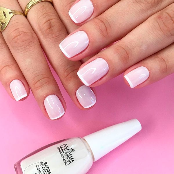 5 ideias de títulos para posts sobre unhas francesinhas:
1. Unhas Francesinhas: Guia Completo de Estilos e Tendências
2. Microfrancesinha: O Minimalismo Elegante que Você Precisa Conhecer
3. Francesinha Colorida vs. Francesinha Clássica: Qual Escolher?
4. Como Fazer Francesinha Perfeita em Casa: Dicas e Truques
5. Francesinha Reversa: A Nova Tendência para Unhas Sofisticadas