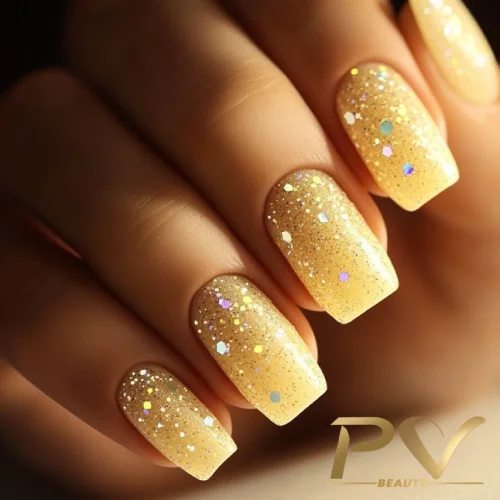 unha em gel com glitter dourado