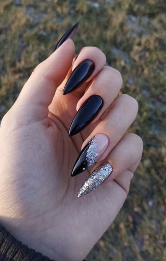 erros comuns ao fazer unhas de gel com glitter