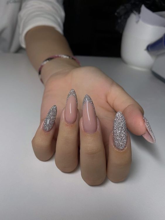 erros comuns ao fazer unhas de gel com glitter