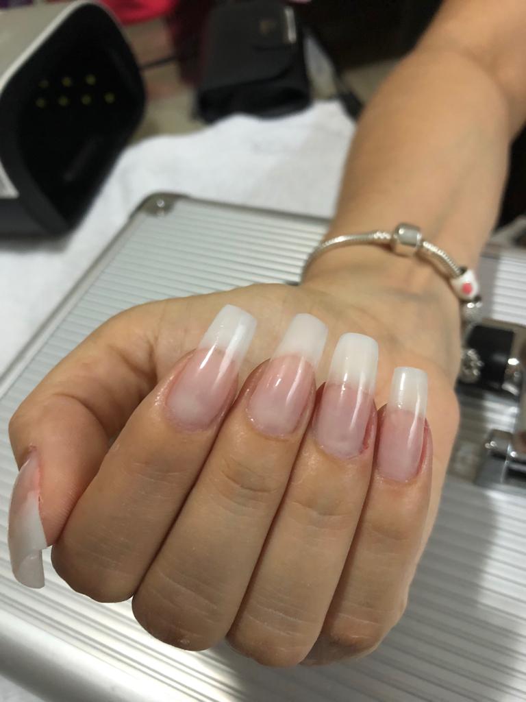 Substâncias Proibidas em Esmaltes para Gestantes: O Que Evitar e Por Quê