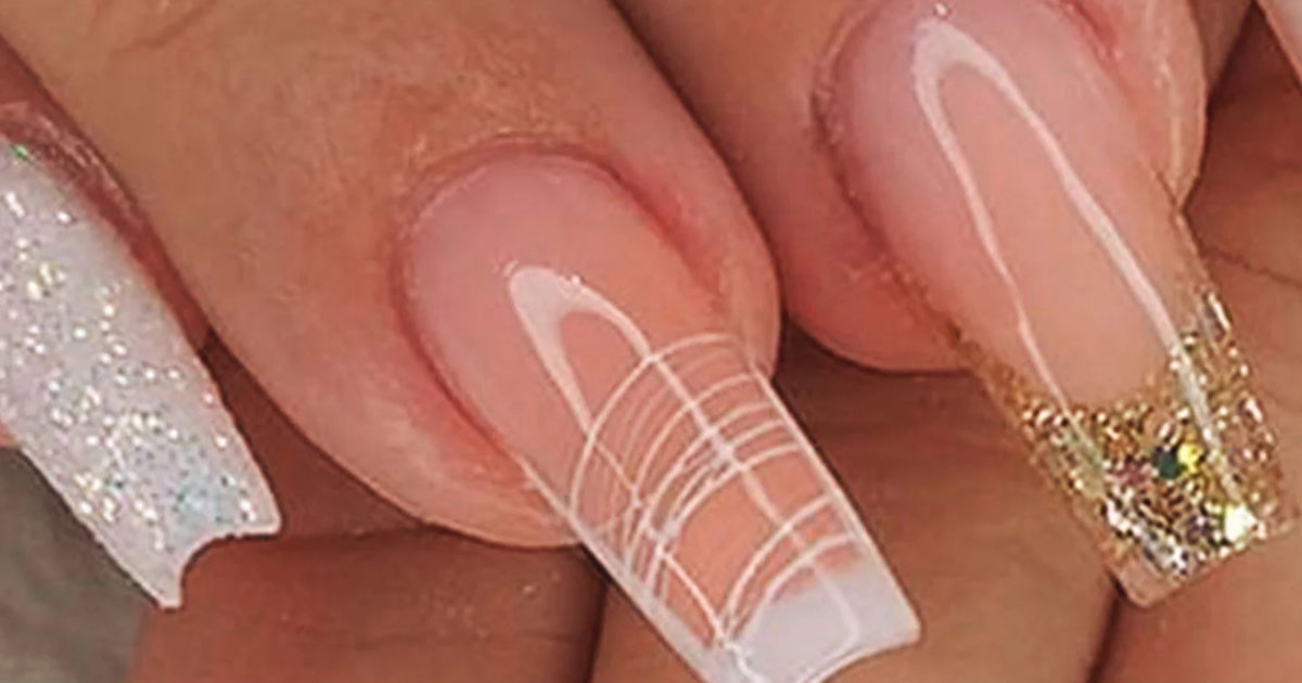 Micro Francesinha e Mais: As Cores e Estilos do Ano
4. Guia Completo: Manutenção e Cuidados com Unhas de Gel
5. Do Clássico ao Ousado: Escolha o Formato Perfeito para Suas Unhas de Gel