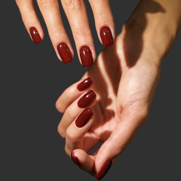 unhas com acabamento limpo