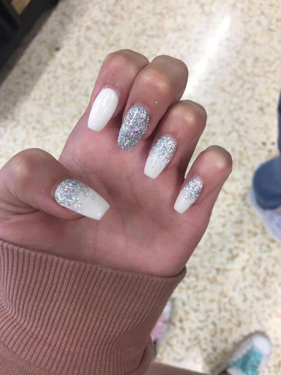 Guia Completo: Unhas Degradê com Glitter Branco para Iniciantes