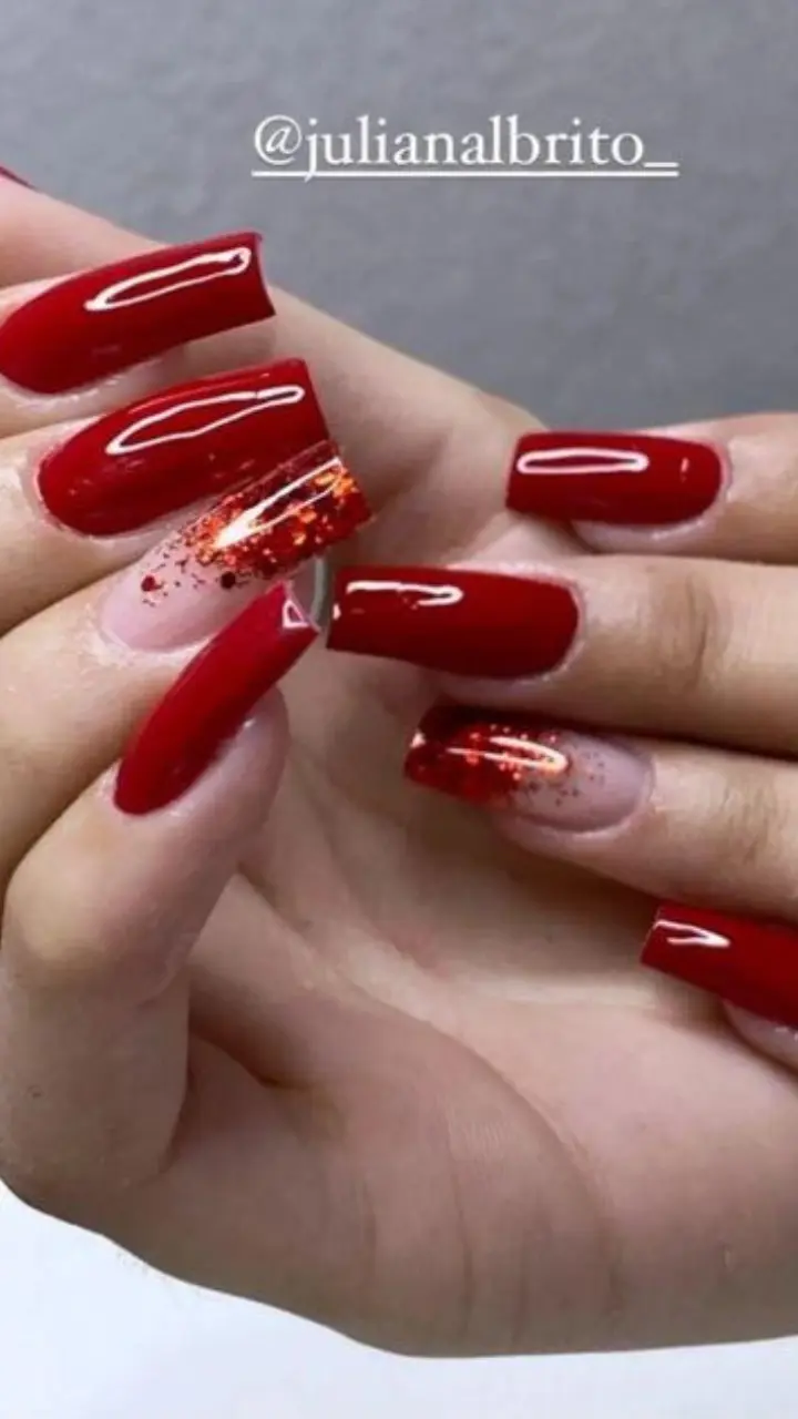 ideias de unha em gel decorada vermelha