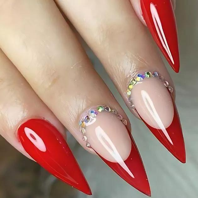 Ideias de Nail Art Minimalista para Unhas Vermelhas em Gel