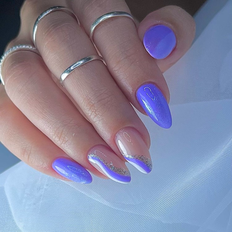 Unhas lilás minimalistas: dicas e inspirações