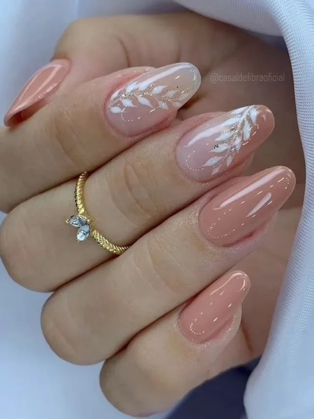 unhas de gel cromadas