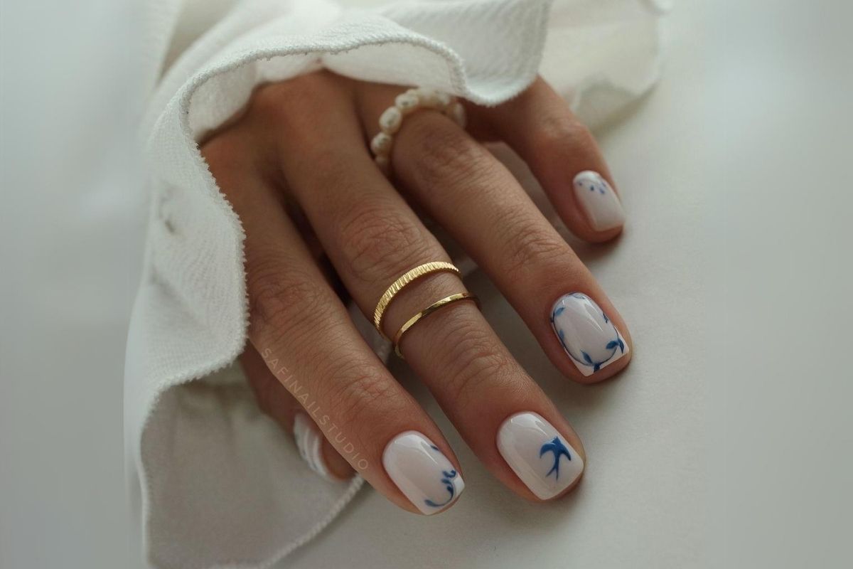 unhas curtas com corações
