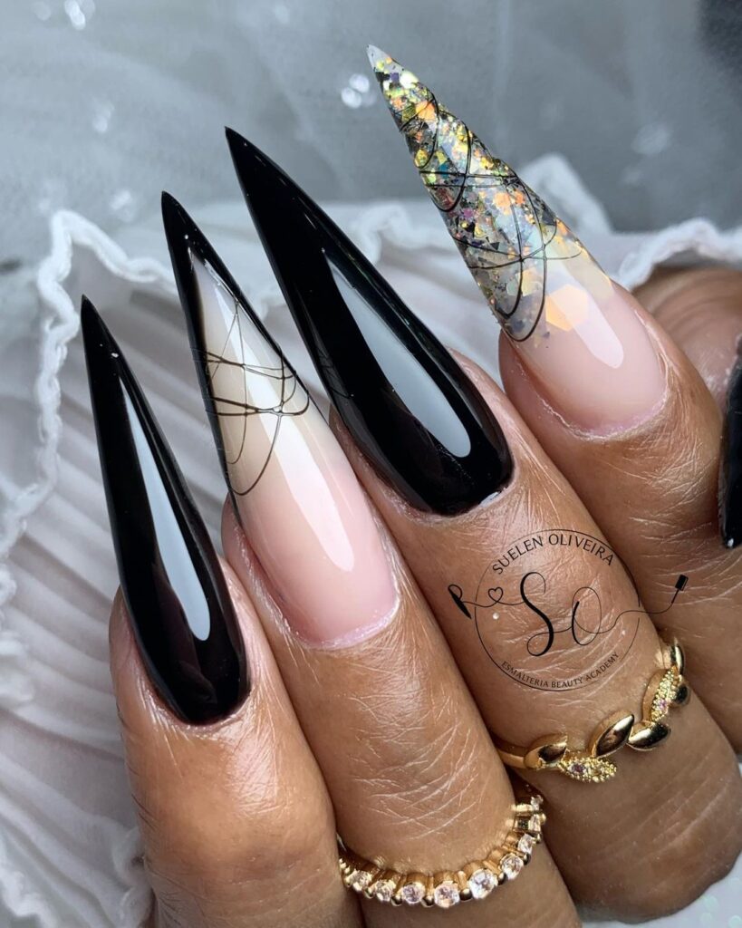 unha stiletto marrom avermelhado