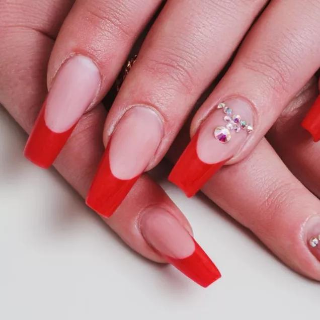 5 Ideias de Unhas Vermelhas para Arrasar em Qualquer Ocasião
Como Modernizar as Unhas Vermelhas Clássicas
Tendências de Unhas Vermelhas: Do Cereja ao Ombré
Unhas Vermelhas com Pedrarias: O Guia Completo
Combinações de Cores para Unhas Vermelhas: Elegância e Ousadia