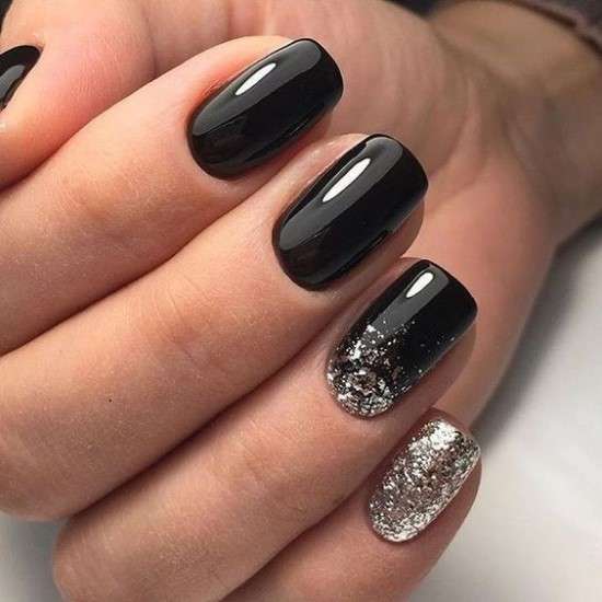 como evitar esmalte preto manchado nas unhas