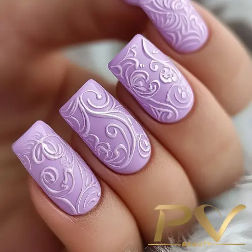 unhas roxas decoradas